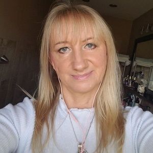 Meet your Posher, Beata